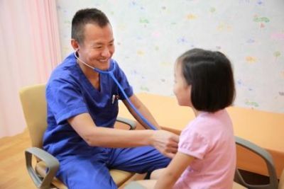 ふえふきこどもクリニック　院長　大久保　又一